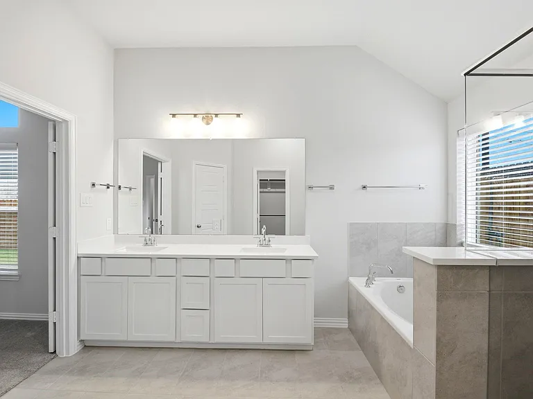 2106 Villa Flora Ln — Photo 33