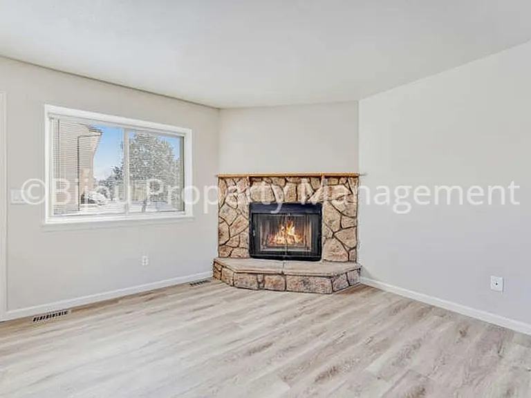 3066 Starlight Cir — Photo 6