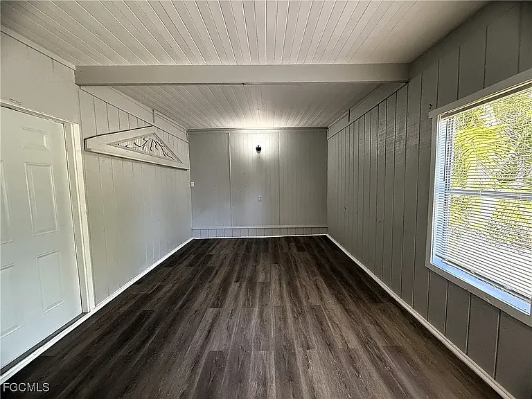 8239 Suncoast Dr #B — Photo 13