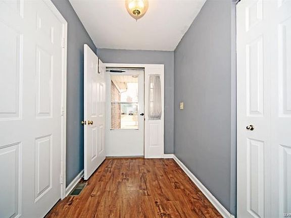 2nd image of 791 W Northview Ave