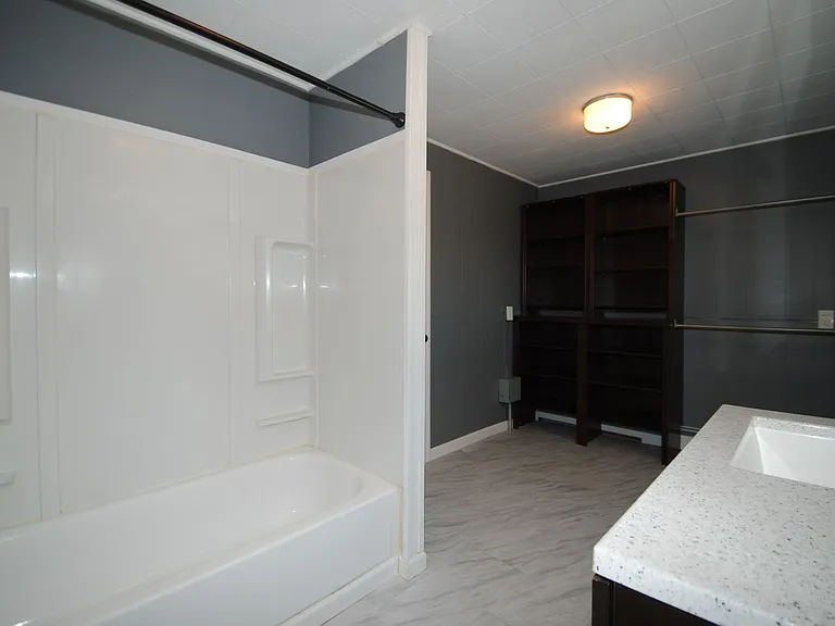 1506 3rd Ave — Photo 12