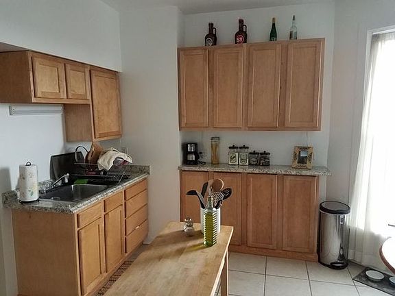 5th image of 2418 N Clybourn Ave #4F