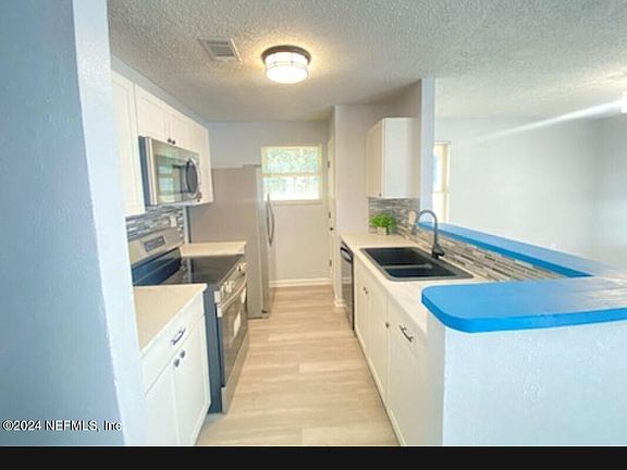 2nd image of 1149 E 26th St