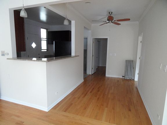 5th image of 1234 W Rosemont Ave