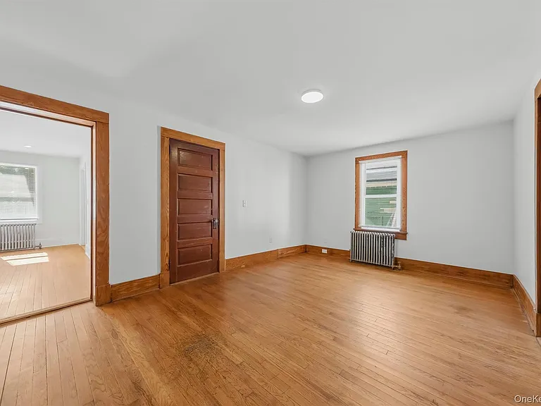 212 Center St — Photo 17