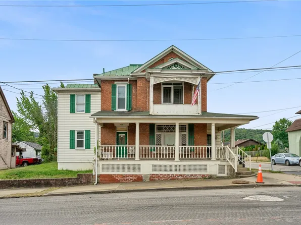 708 E High St, Waynesburg, PA 15370