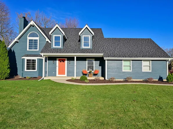 13800 West Sun Valley DRIVE, New Berlin, WI 53151