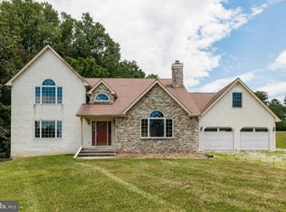 1031 Chester Springs Rd, Phoenixville, PA 19460