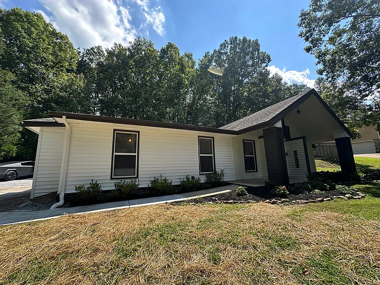 9506 Fuller Rd — Photo 30