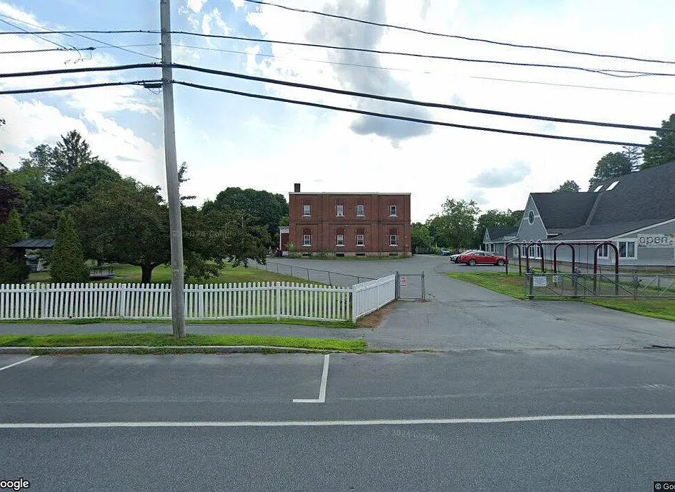 22 School St