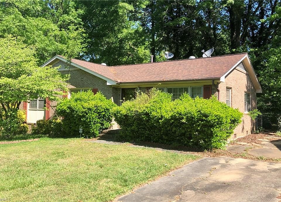1st image of 2112 Carpenter St