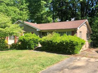 2112 Carpenter St, Greensboro, NC 27403