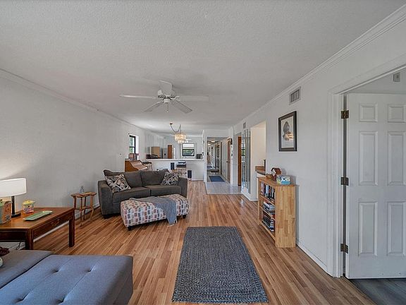 5th image of 175 Kings Hwy APT 1018