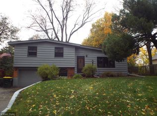 706 17th St SW, Willmar, MN 56201