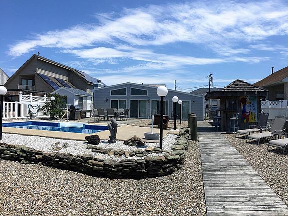 2nd image of 272 S Shore Dr