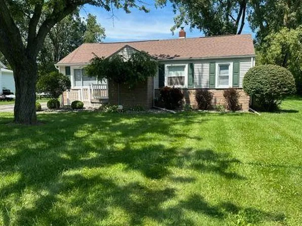 4181 Lippincott Blvd, Burton, MI 48519