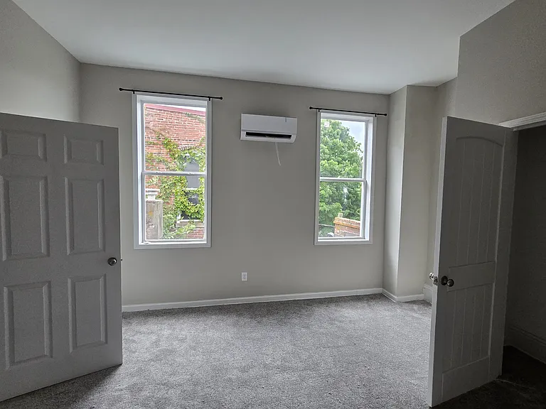 15 S Main St #2 — Photo 4