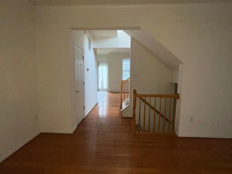 3208 Stanford St — Photo 9