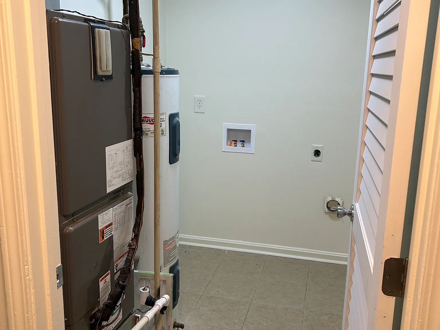 2 bed, 750 sqft, $950 — Photo 4