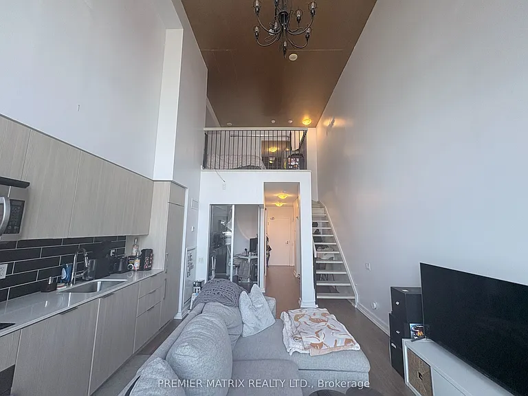 5 Hanna Ave #414 — Photo 9