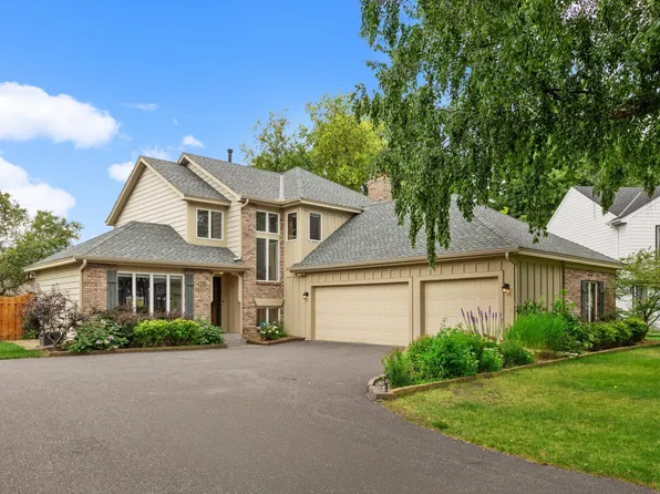 476 Nature View Ct, West Saint Paul, MN 55118