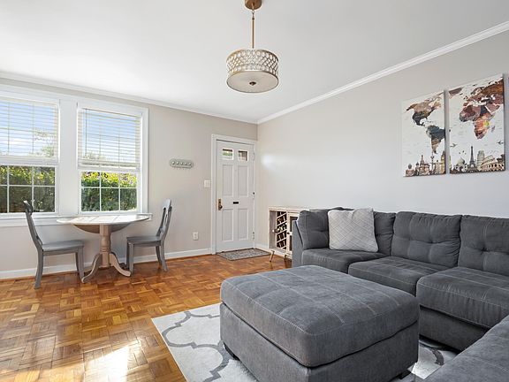 4th image of 2600 16th St S APT 725