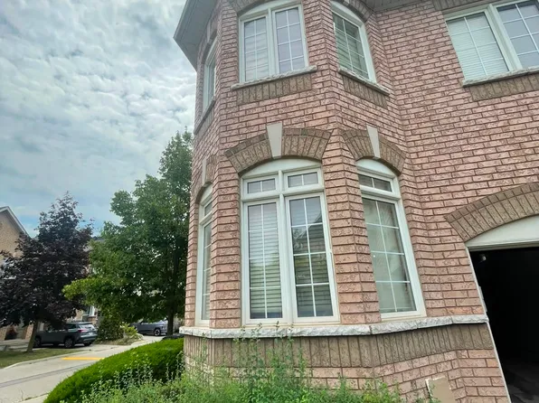 110 Highland Rd E #123, Kitchener, ON N2M 3S1