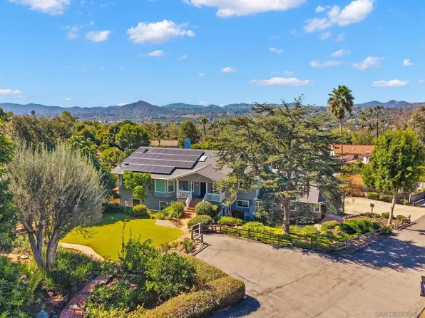 3045 Mary Ln, Escondido, CA 92025