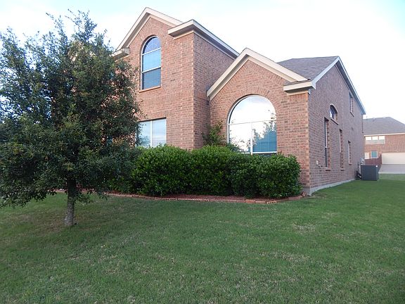 2nd image of 620 Twin Hills Ln