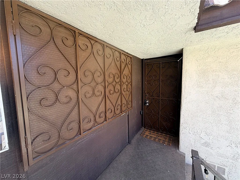 1 bed, 1.0 bath, 671 sqft, $891 — Photo 3