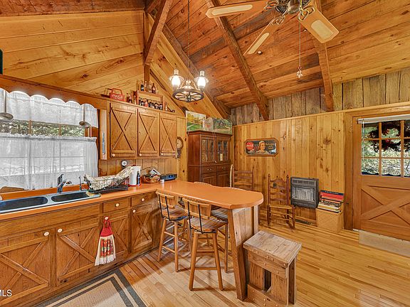 12th image of this home