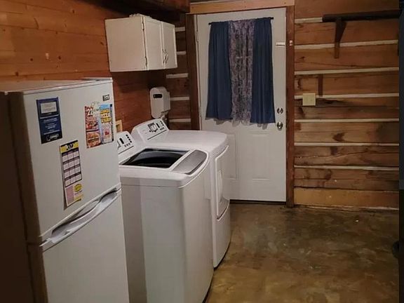5th image of 236 Oak Tree Dr