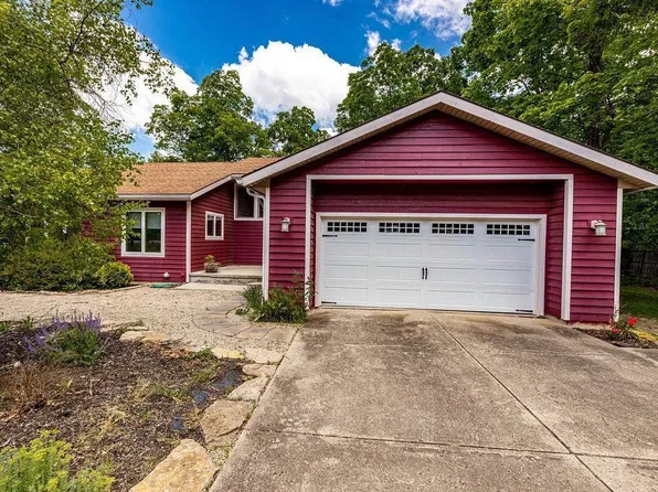 4786 Booth Rd, Oxford, OH 45056