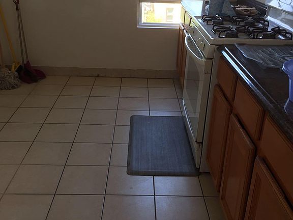 2nd image of 2216 124th St Floor 2