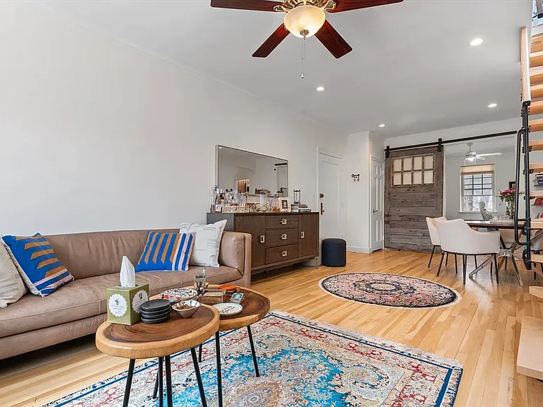 1496 Beacon St #6A — Photo 4