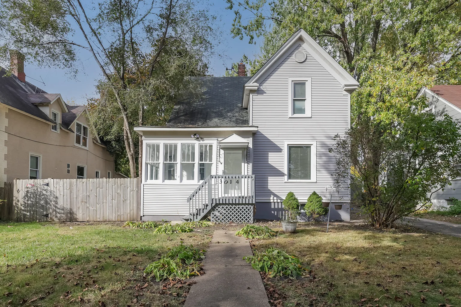 3014 Emmaus Ave photo 1