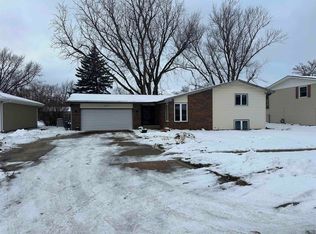 501 Bulow St, Vermillion, SD 57069
