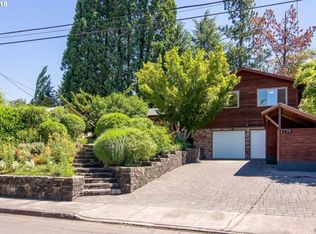 2739 University St, Eugene, OR 97403