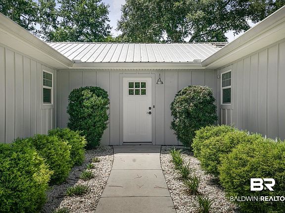 2nd image of 2769 Manuel Dr