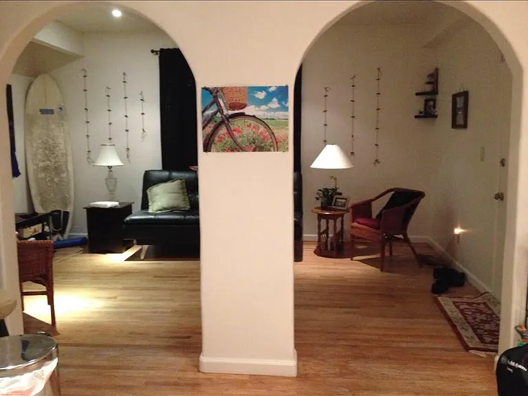 1774A N Beverly Glen Blvd #GUESTHOUSE — Photo 3