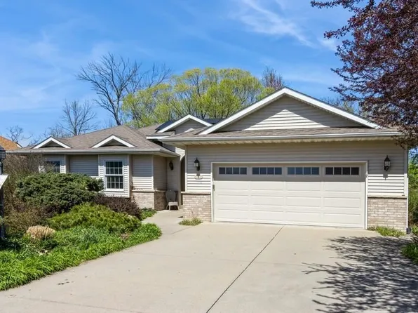 685 Breconshire Ln, Coralville, IA 52241