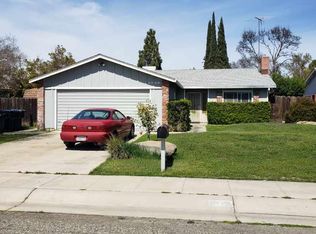 4726 W Paradise Ave, Visalia, CA 93277