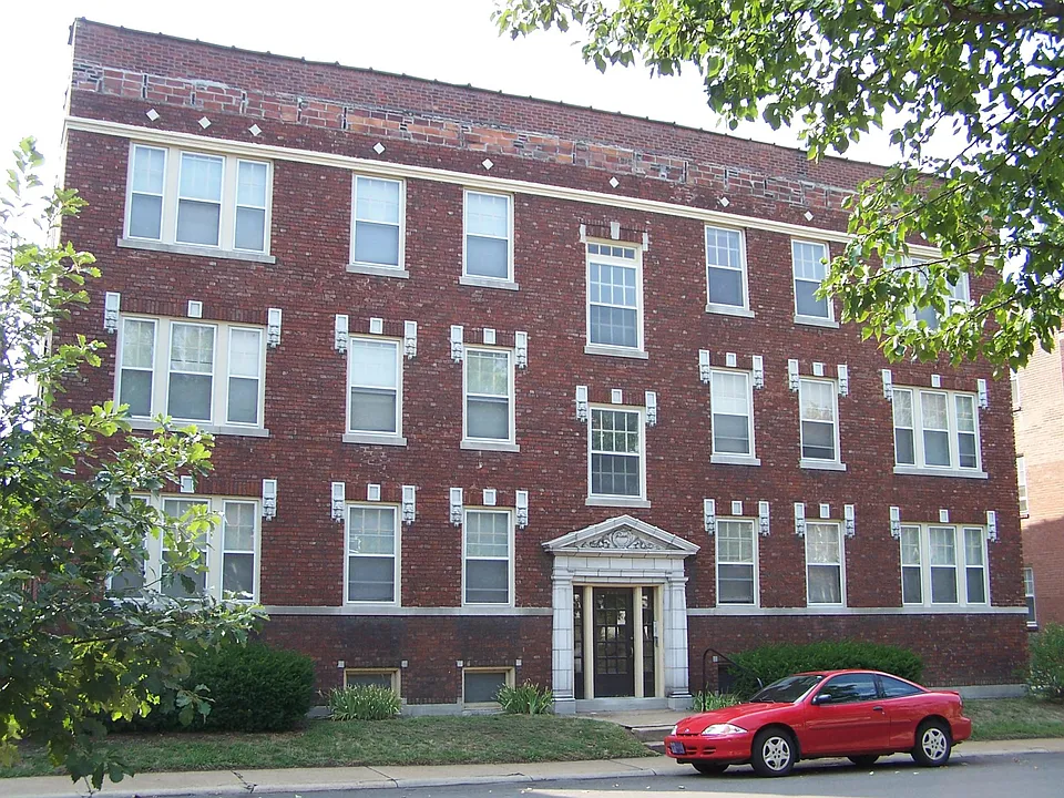 755 Heman Ave