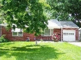 5436 Flint St, Shawnee, KS 66203