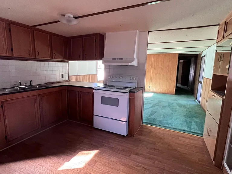 7361 Westview Ct — Photo 9
