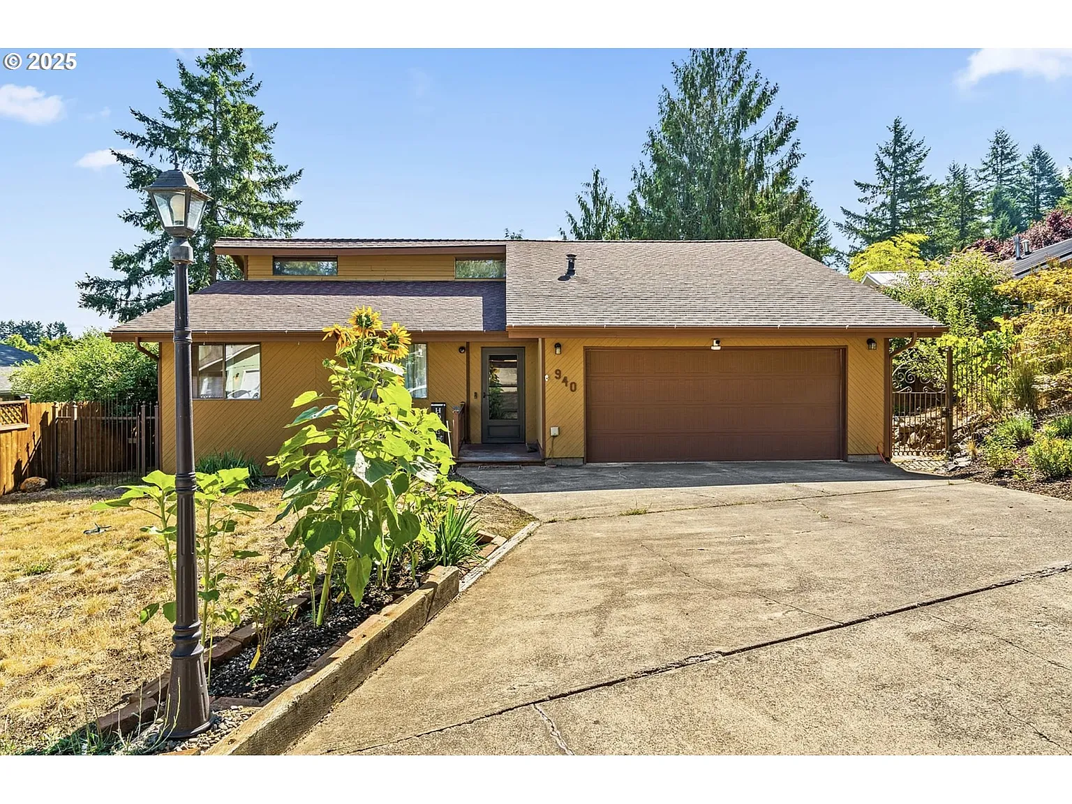 940 S T Ct photo 1