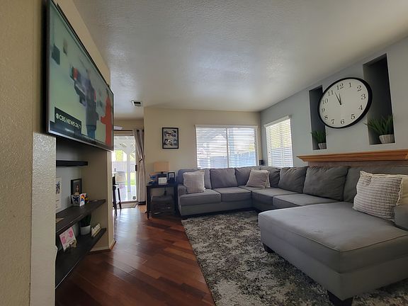 Second Living room, walk in through garage/laundry room view.