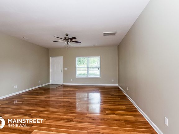 2nd image of 271 Flanders Dr