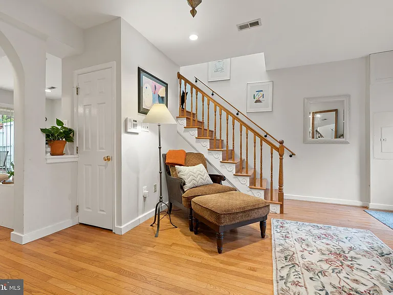 1723 Seaton St NW — Photo 16