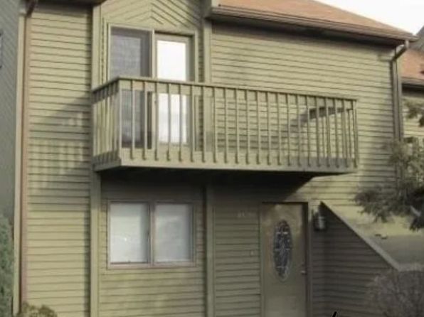 1028 Greystone Cir